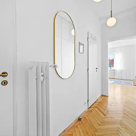 Skau Medena Old Town Apartment *